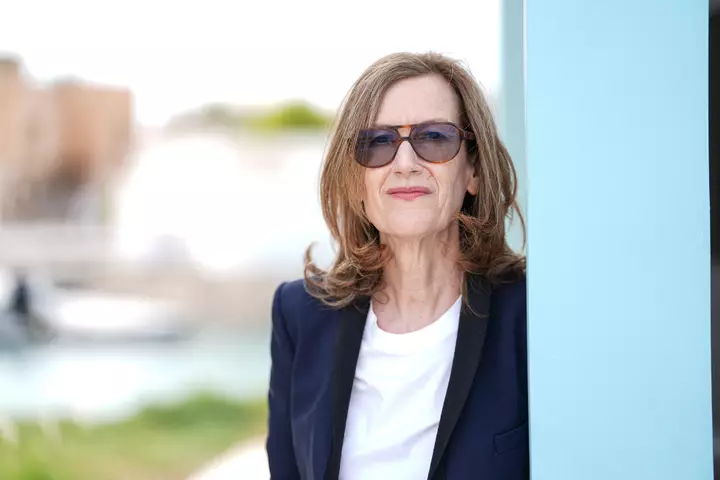 British Filmmaker Joanna Hogg on the Struggle to Turn Personal Stories Into Fiction: ‘Each Time I’m Learning From Scratch’