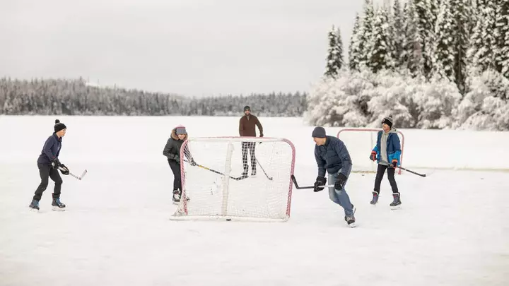 Returning to Beer League Hockey After Months Off? Strength Coaches Share the 2-Day Routine That Keeps You Injury-Free