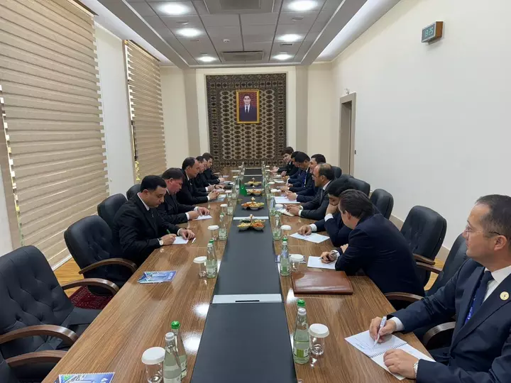 Uzbekneftegaz və Turkmennebit uzunmüddətli neft və LPG təchizatı barədə müzakirə edir