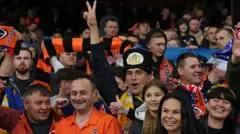 How Ukrainians are uniting behind Shakhtar in London