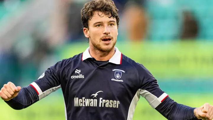 Murrell iki qol vurdu, Falkirk Hibs-i məğlub edərək Edinburq ikilisini qazandı