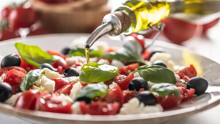 Scientists Discover Why the Mediterranean Diet May Protect Your Brain and Heart