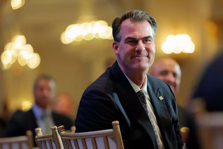 Exclusive: Republican Governor Rebukes Trump Plan to Buy Russian Diesel