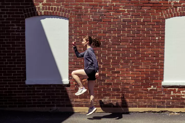 The 1-Minute Moves That Keep My Calves From Getting Tight