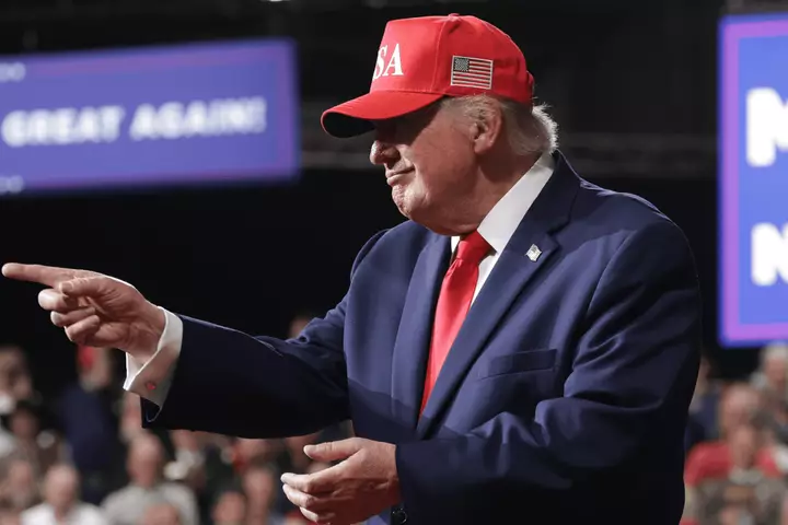 Donald Trump’s Approval Rating Flips With Non-MAGA Republicans