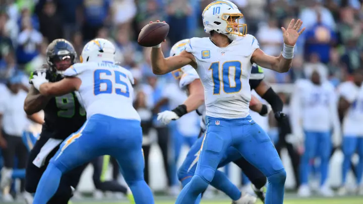 Chiefs vs. Chargers prediction, odds, time: 2026 NFL Week 6 picks by proven model