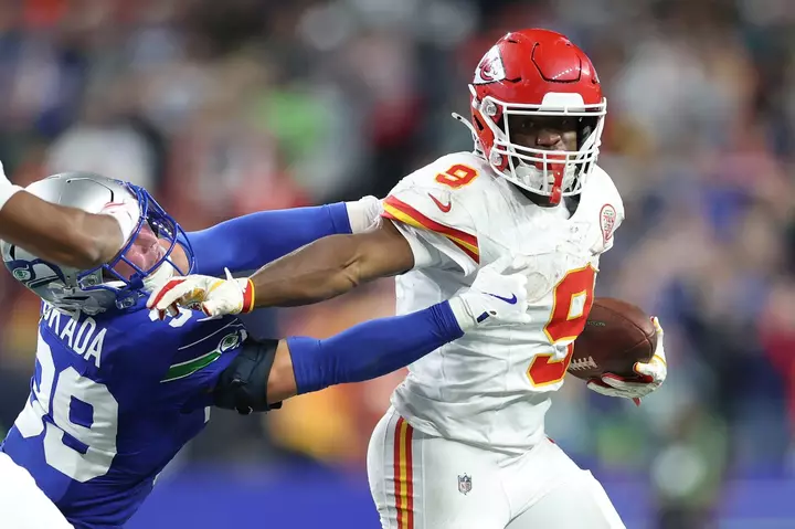 Kenneth Walker Refused to Acknowledge Former Teammates After Chiefs-Seahawks