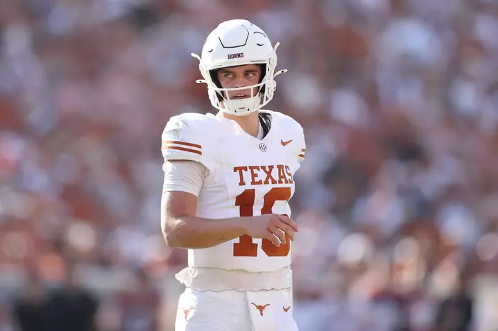 Oklahoma Legend Urges Texas QB Arch Manning to Skip 2027 NFL Draft