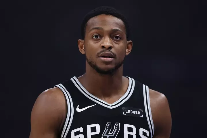 Spurs' De'Aaron Fox Gets Roasted by Fans After Defending Playoff Performance