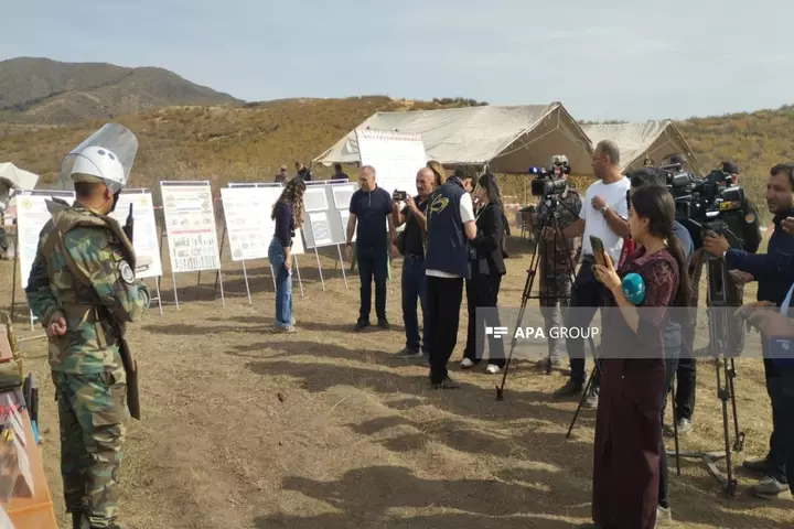 Media nümayəndələri Ağdamda FHN tərəfindən icra olunan minatəmizləmə əməliyyatı ilə tanış olublar