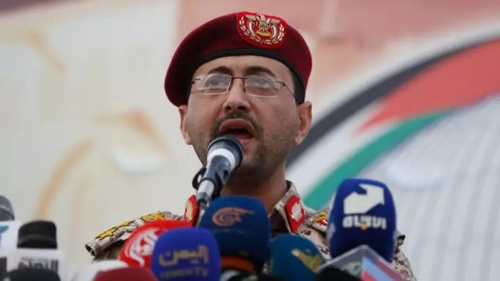 Houthis: Enemy uses civilian airport for army goals