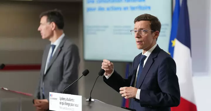 French government fails to convince students to stop protests