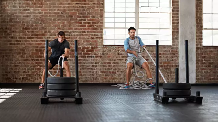 Sports PT Swears by 5 Non-Squat Quad Exercises to Build Leg Strength With Bad Knees