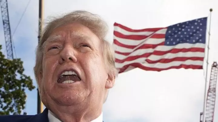 Trump Fox News‑u demokratları “qorumaq” üçün tənqid edir