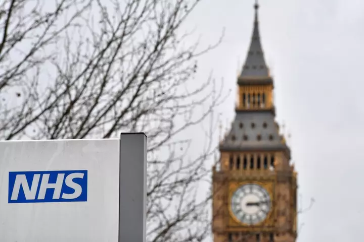 U.K. Government on Track to Cut Borrowing Ahead of Budget
