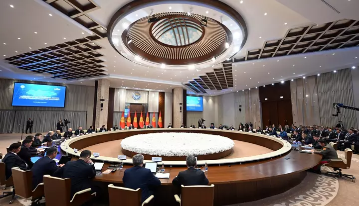 Qırğızıstan Manas şəhərinə xüsusi iqtisadi status verir