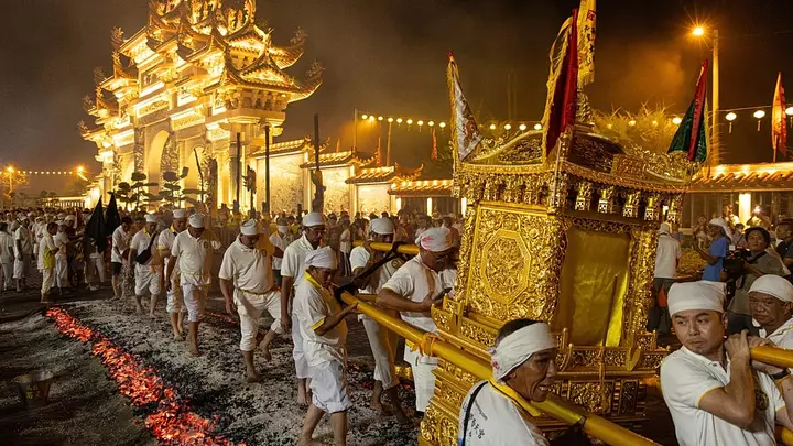 Nine Emperor Gods Festival: Devotees walk across burning embers for good luck