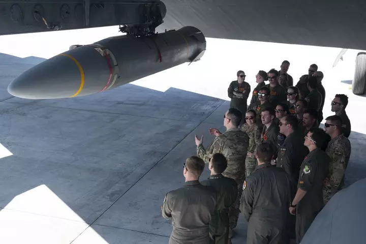 How US Hypersonic Missile Program Compares to Russia, China As Deal Struck