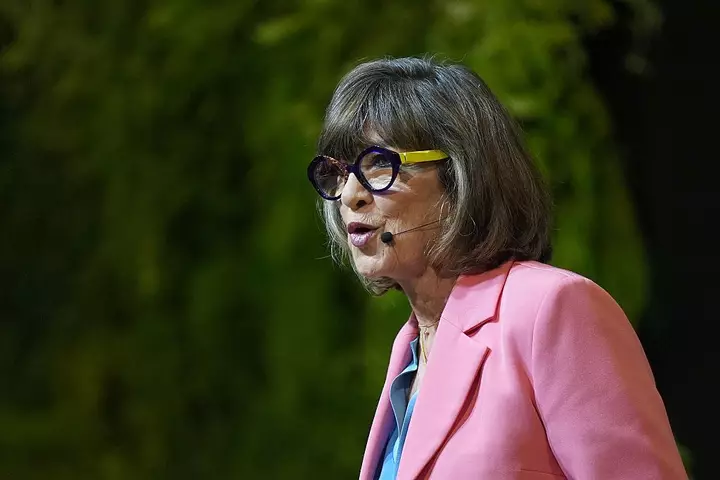 Christiane Amanpour to Leave CNN: Biggest Moments in 4 Decades of Reporting