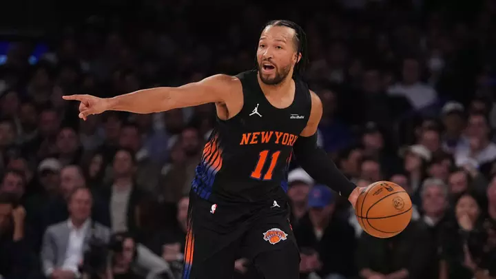 Reigning champions Knicks beat Pistons for first win of the season