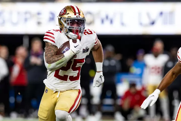 Eagles Add Former 49ers RB Amid Serious Injury Issues