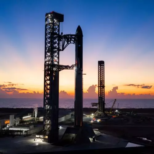 Latest estimate for Starship launches required to support a Moon landing? 22.