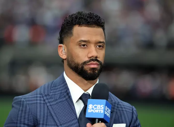 Russell Wilson Praises 49ers HC Kyle Shanahan With 1-Word Description