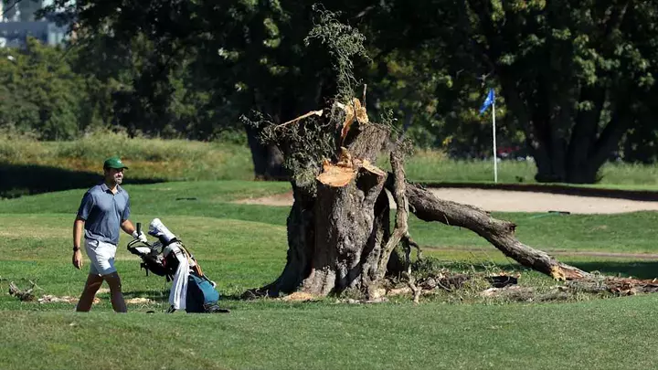 Trump to begin transforming historic golf course despite court order