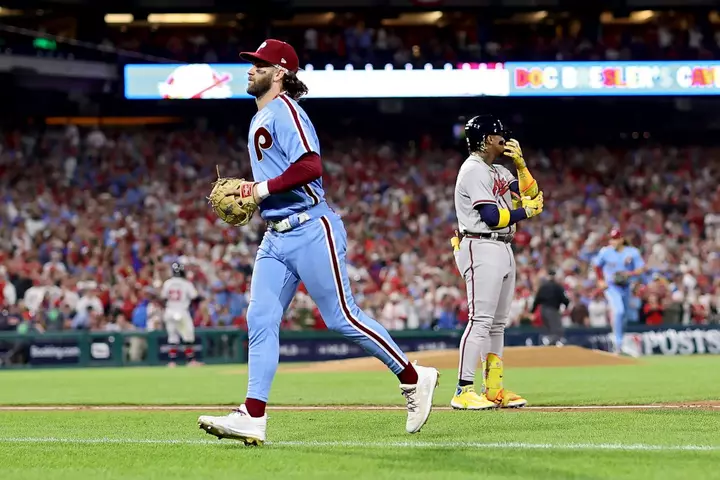 Divizion Rəqibləri 'Vəhşi' MLB Ticarət Təklifində MVP Ulduzlarını dəyişir