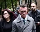 Tommy Robinson threatened to publish details about journalist’s family, court told