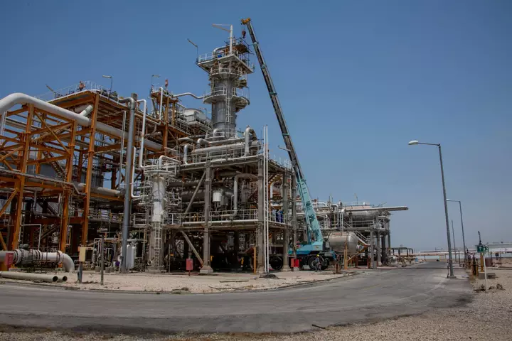 Iran continues planned restoration of South Pars Gas Company plants
