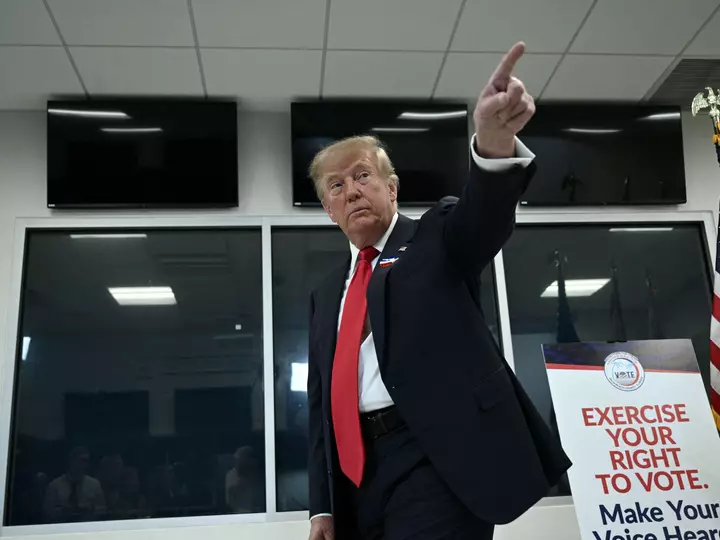 İran müharibəsi canlı: Trump bazar günü İran hücumu və ya razılaşma əldə oluna biləcəyini işarə edir