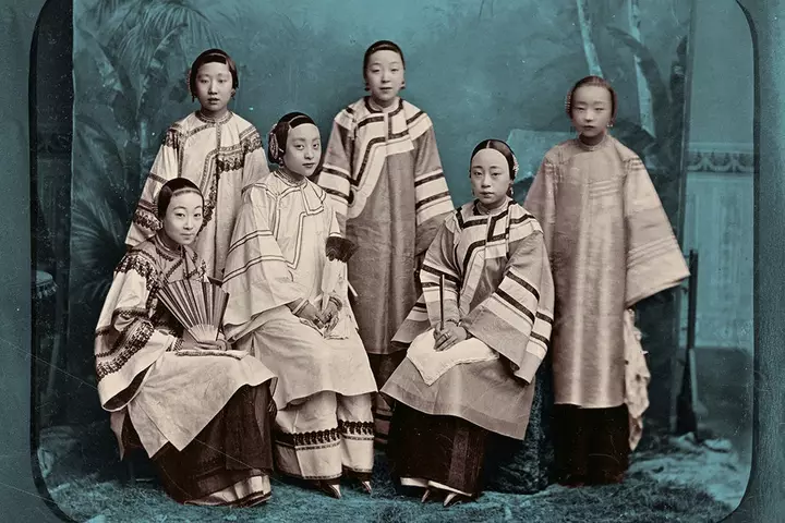 The Rise and Fall of Shanghai’s “Sing-Song Girls”