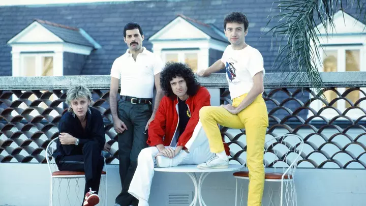 45 Years Ago, Queen and David Bowie's Unplanned Collaboration Spawned 'Under Pressure'