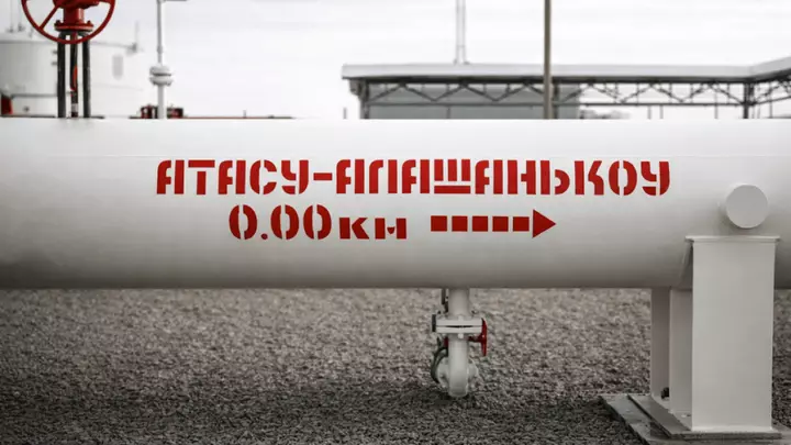 Qazaxıstan-Çin boru kəməri doqquz ayda 14,8 milyon ton neft daşıyır