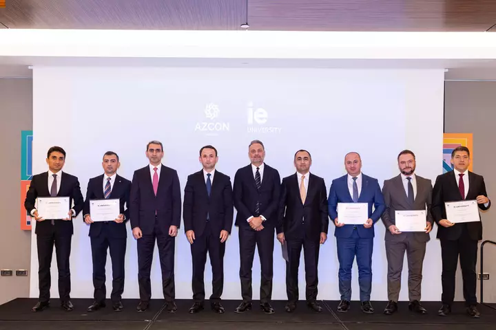 AZCON Holding-in IE Universiteti ilə birgə həyata keçirdiyi “Global Senior Management” proqramı uğurla yekunlaşıb