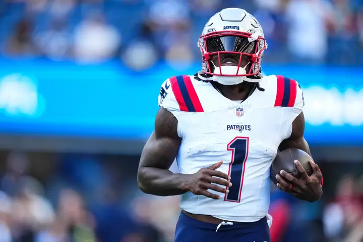 Patriots Reveal WR A.J. Brown's Week 6 Game Status