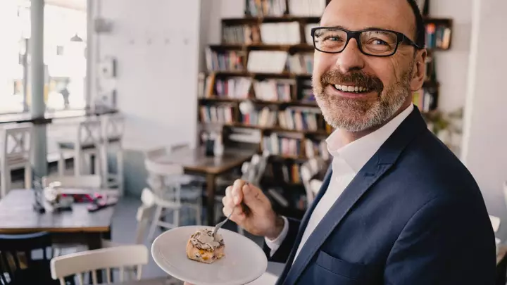 Scientists Tested Intermittent Fasting and Found a Surprising Fat-Loss Advantage