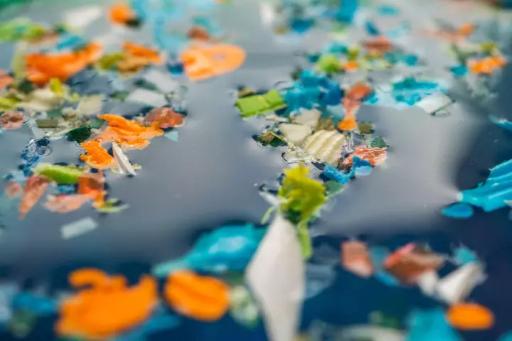 Microplastics may produce harmful molecules if they enter our blood