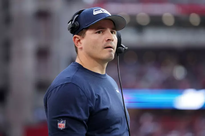 Seahawks' Mike Macdonald Sends Clear Message on Sam Darnold After Broncos Loss