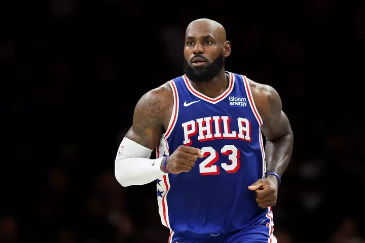 LeBron James' Knicks Connection Takes on New Meaning Before Opener