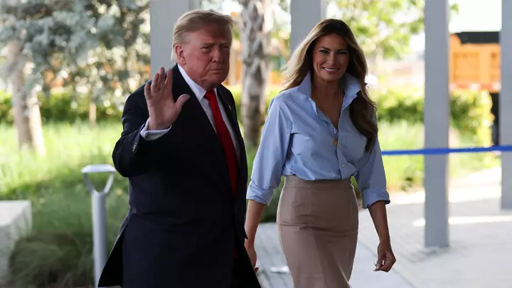 Trump Melaniyanı Rusiya-Ukrayna yerli atəşkəs razılaşması üçün tərifləyir