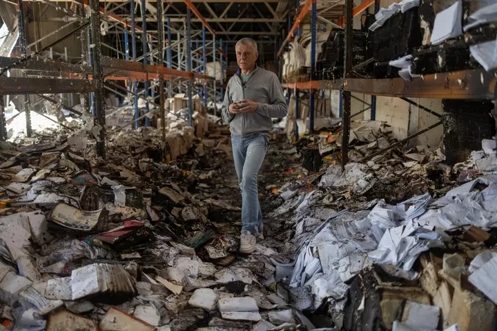 Rusiya hücumlarından sonra Ukraynaya 35 min kitab göndəriləcək