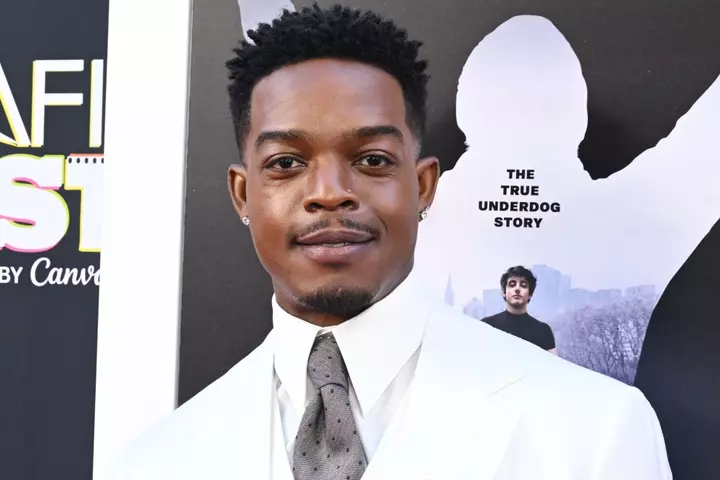 ‘I Play Rocky’ Star Stephan James on Paying Tribute to Carl Weathers with His Red Carpet Look: ‘I Can Literally Walk in His Shoes Yet Again’