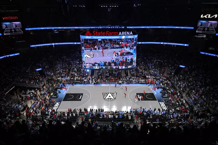 State Farm Arena Poked Fun at WNBA Finals Noon Start Time