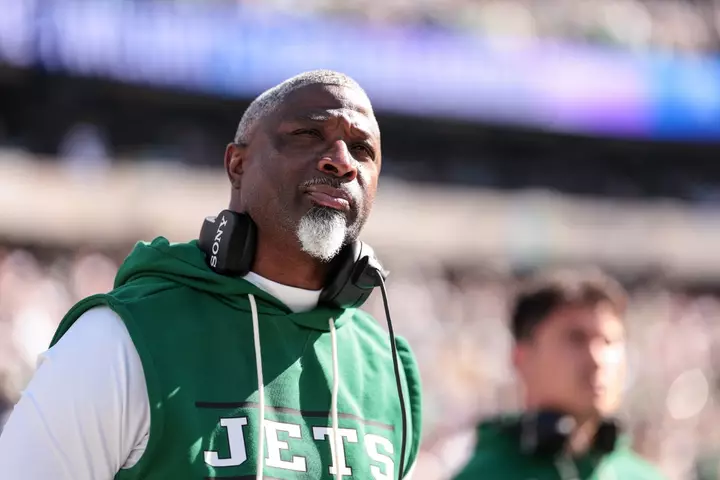 Jets HC Aaron Glenn Responds to Brutal Fact About His Coaching Tenure