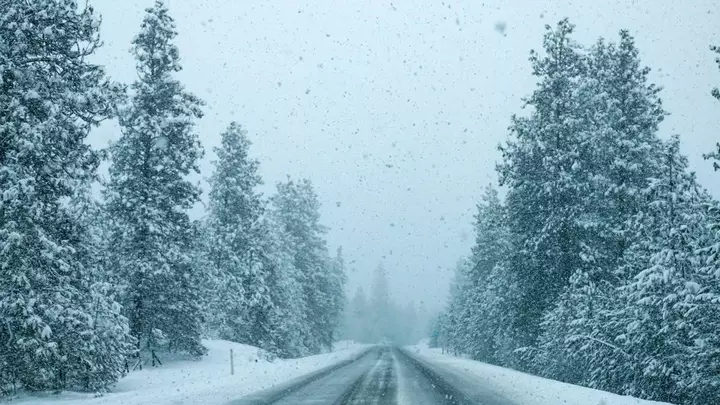 Winter Weather Warning This Weekend: Up to 10 Inches of Snow and Strong Wind Gusts