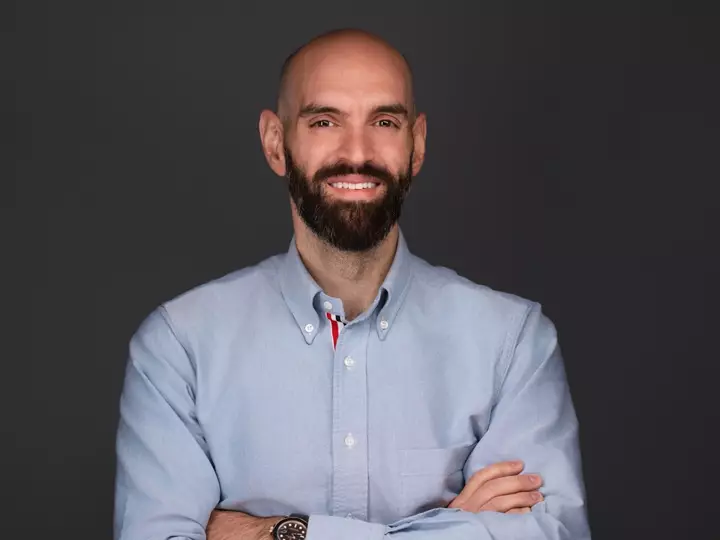 Arcadia CEO-su: Məlumat Platformaları Səhiyyə Sistemlərinin 'Mərkəzi' Olaraq EHR-ləri Əvəz Edə Bilər