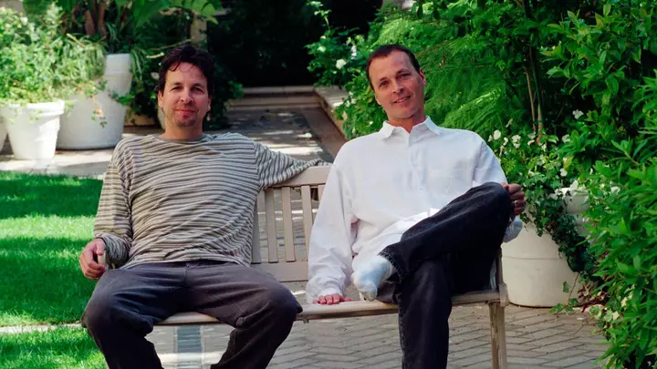 30 Years Later, the Farrelly Brothers Are Writing a Sequel to A Beloved Cult Hit
