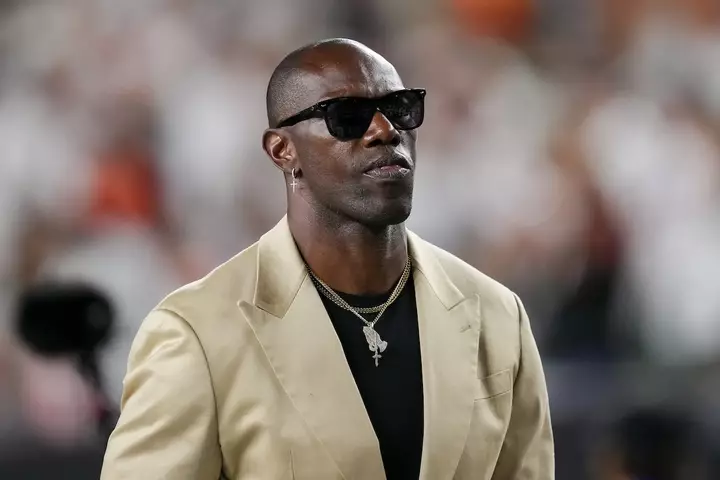 49ers Star Fires Back After Terrell Owens Bad-Mouthed WR Mike Evans